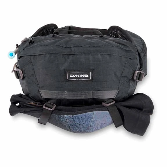 Dakine Hot Laps 5L Hydration Waist Bag Black 2 Dakine Hot Laps 5L Hydration Waist Bag Black - Image 2