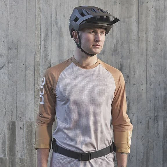 POC Lamina Waist Bag Black 4 POC Lamina Waist Bag Black - Image 4