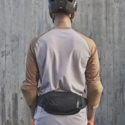 POC Lamina Waist Bag Black 11 POC Lamina Waist Bag Black -Cycle Pack Shop pc 25120 1002 006
