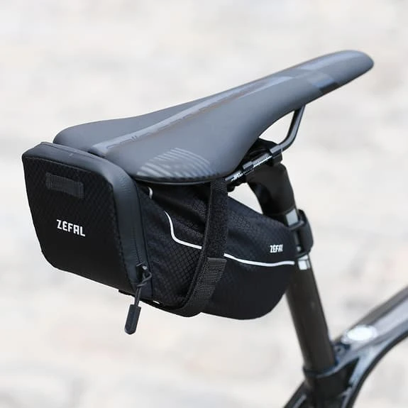 ZEFAL Zéfal Z Light Pack L Saddle Bag Black Red 4 ZEFAL Zéfal Z Light Pack L Saddle Bag Black Red - Image 4