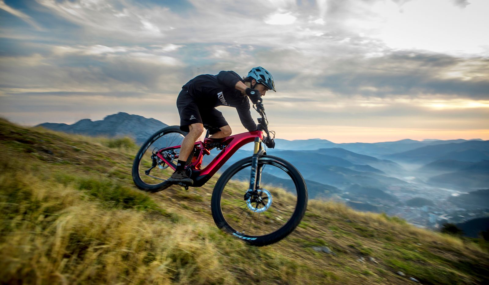 Front Page -Cycle Pack Shop AtomX Launch Pictures Video Social Media 1672369010549